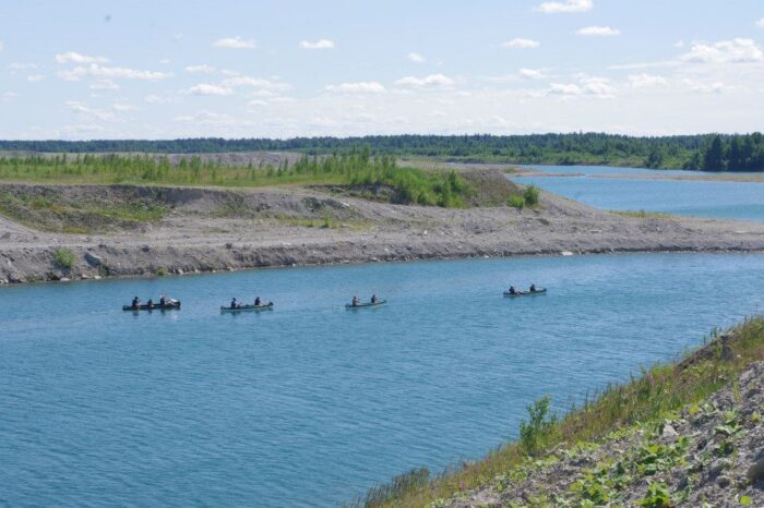 Canoe trips in Aidu quarry